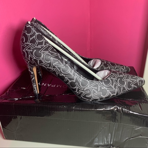 Layne Pumps - Picture 3 of 6